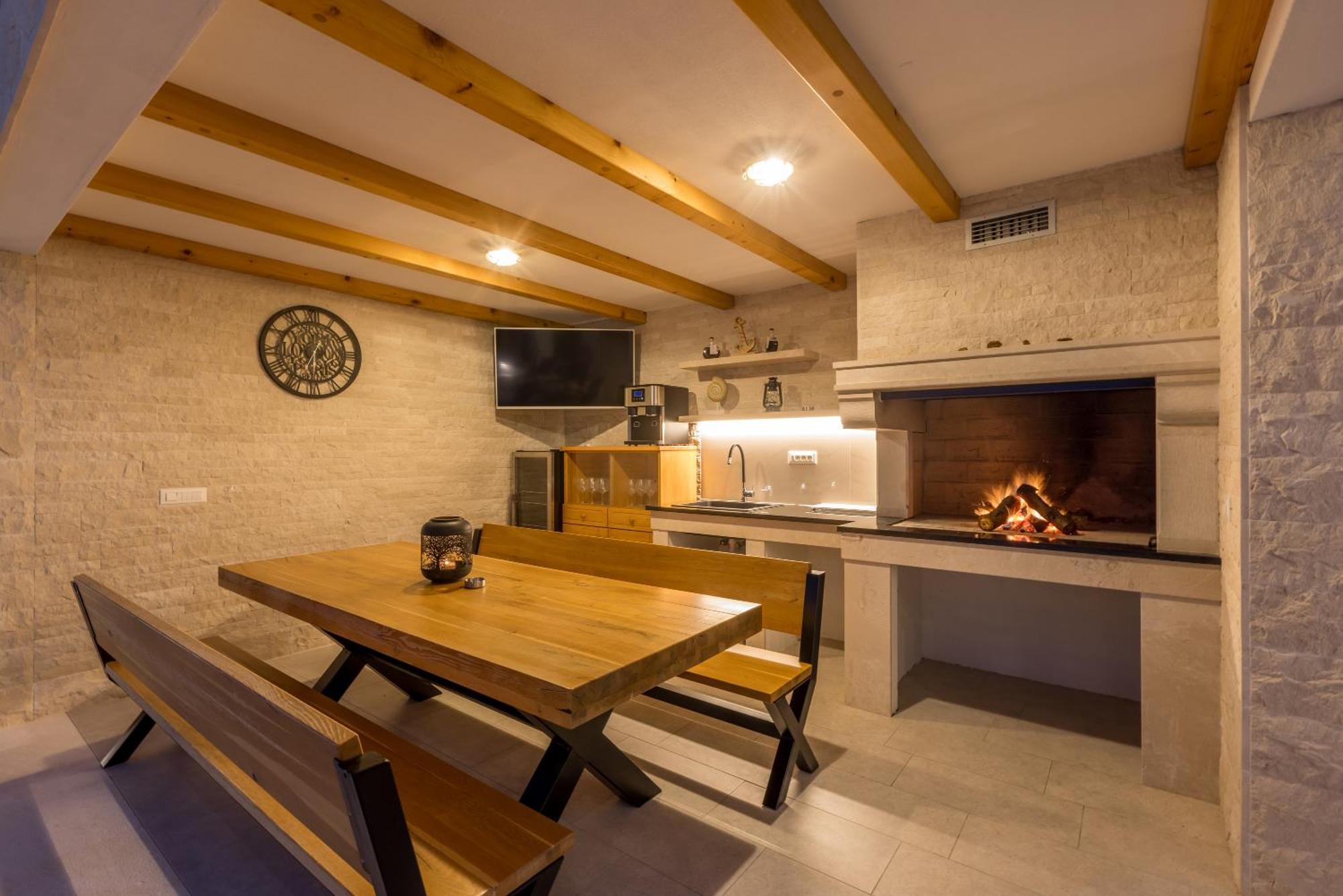 Luxury Villa Diana With Heated Pool And Jacuzzi Dograde Exterior photo