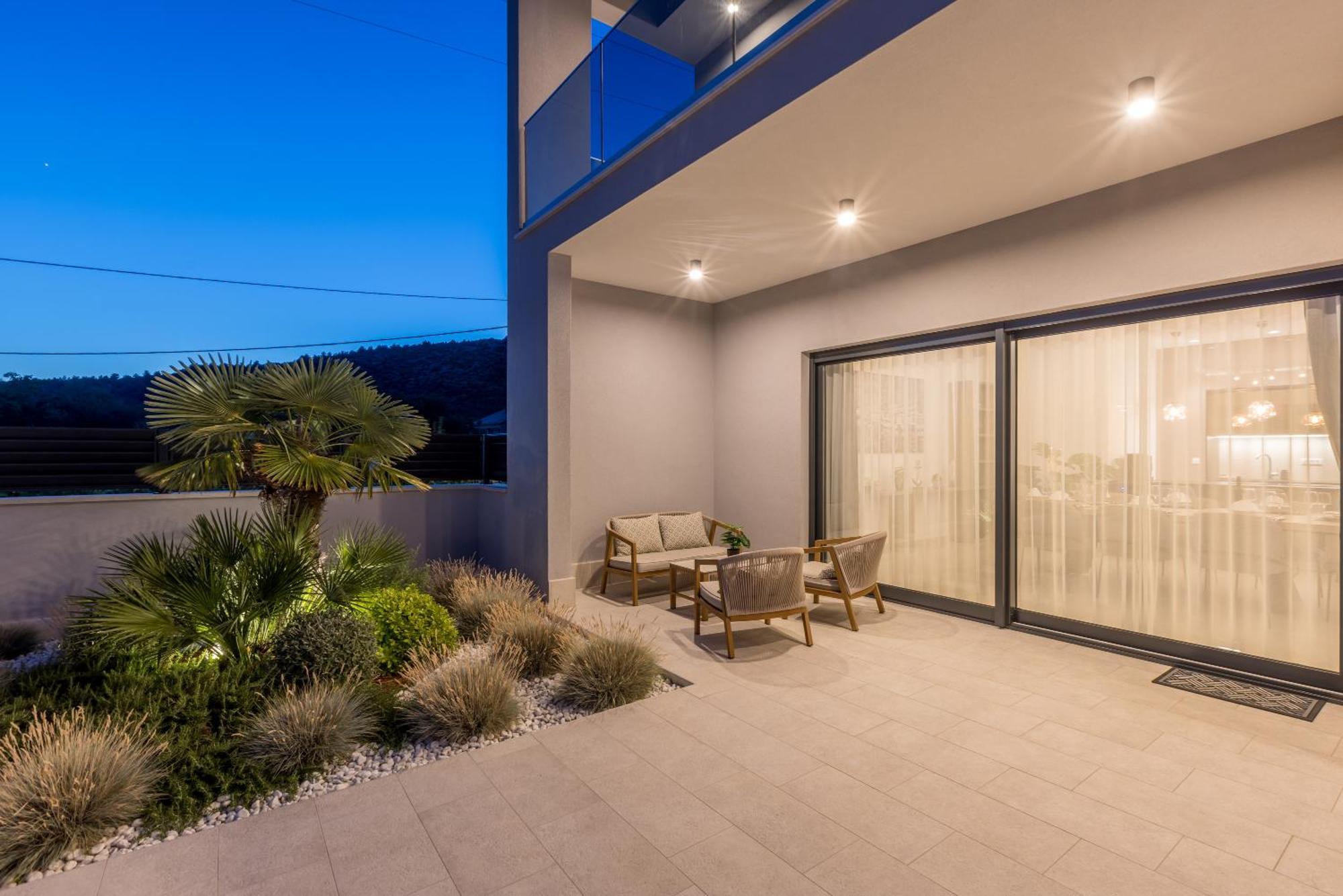 Luxury Villa Diana With Heated Pool And Jacuzzi Dograde Exterior photo