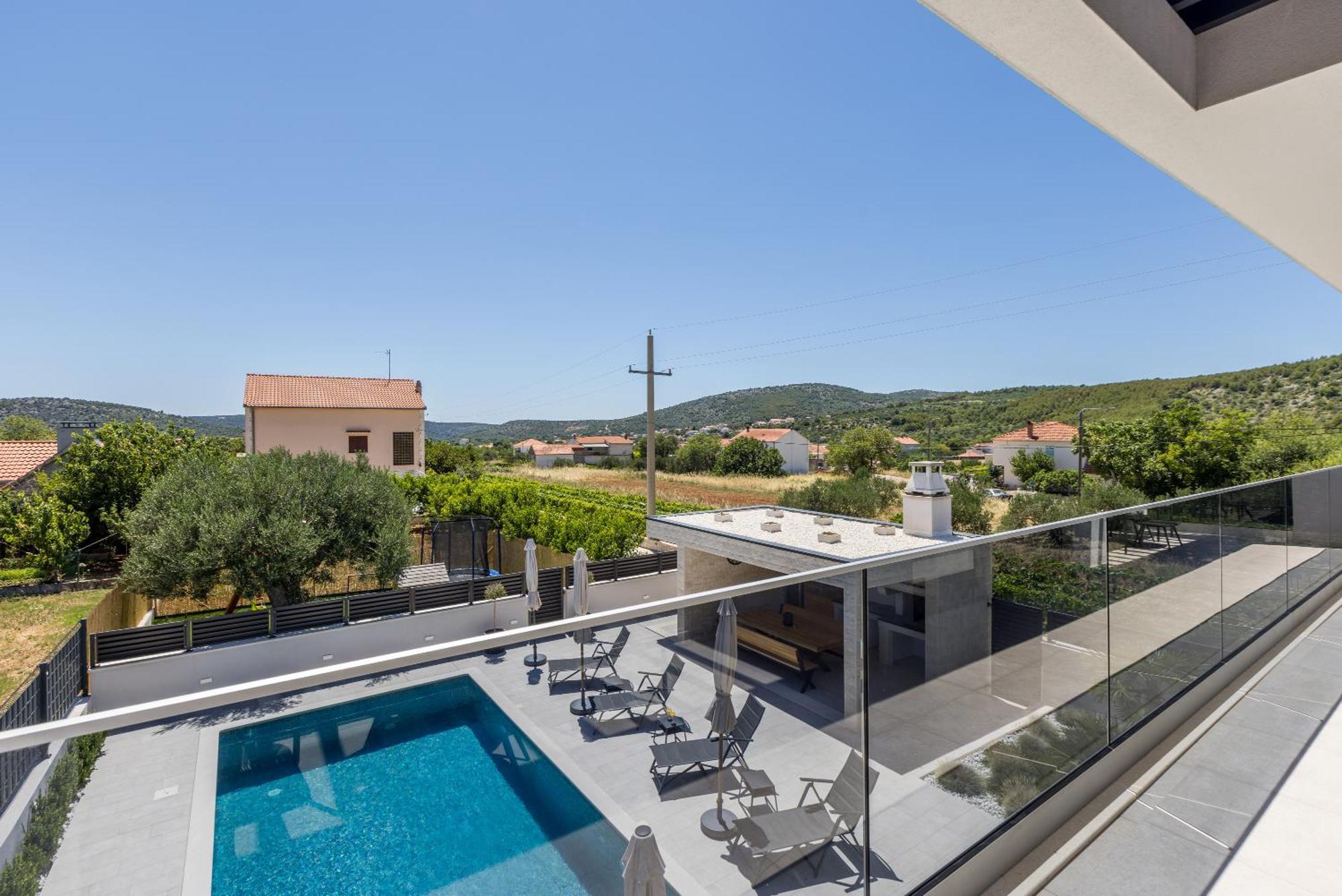 Luxury Villa Diana With Heated Pool And Jacuzzi Dograde Exterior photo